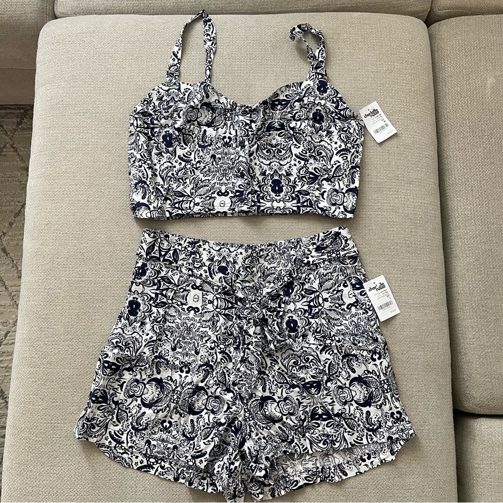 Chic & Elegant Blue and White Set perfect for beach outings & parties